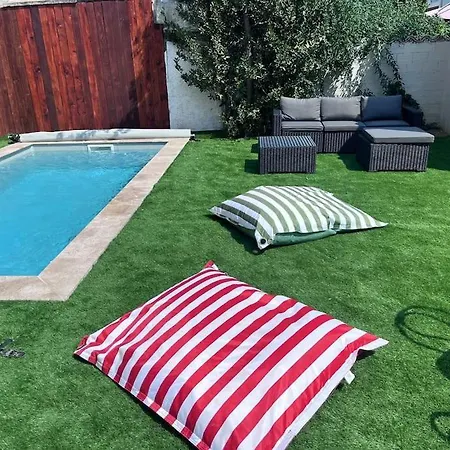 Maison Climatisée, Piscine, à 5 Minutes Des Grands Buffets