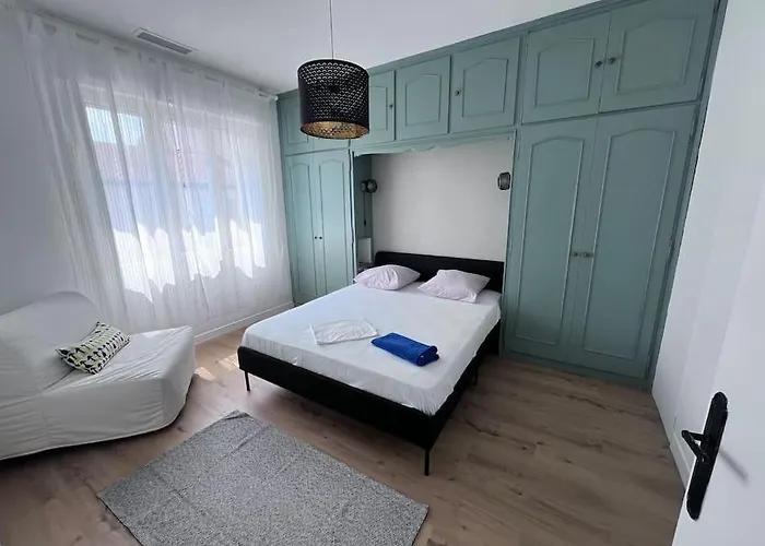 Villa Maison Climatisée, Piscine, à 5 Minutes Des Grands Buffets Narbonne