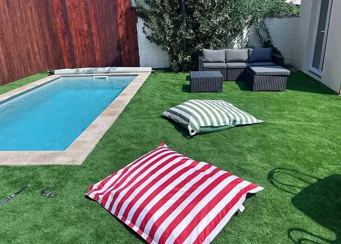 Maison Climatisee, Piscine, A 5 Minutes Des Grands Buffets
